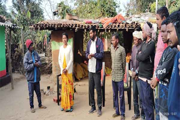 छह ईसाई परिवार लौटे सरना धर्म में, हो समाज ने किया स्वागत