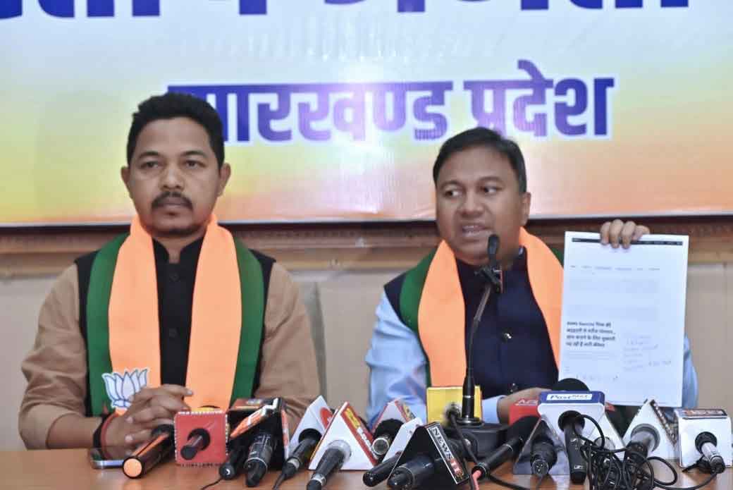1000 करोड़ रिम्स-2 के बजाए सभी जिलों में 40-40 करोड़ के अस्पताल बनाये सरकार: भाजपा