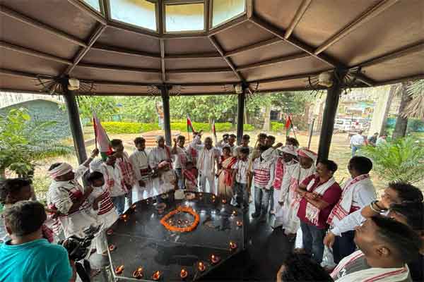 विश्व आदिवासी दिवस: दिशोम गुरु शिबू सोरेन के सम्मान में संकल्प दिवस के रूप में मना