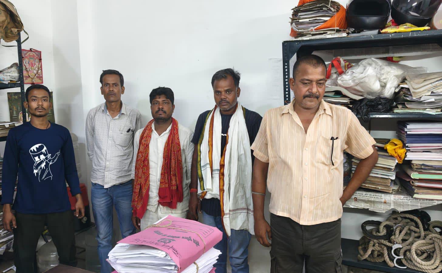 धनबाद : नशाखोरी व अड्डाबाजी के खिलाफ चला जांच अभियान, 117 लोग हिरासत में