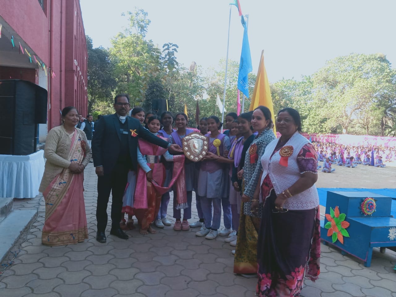 आनंद, शांति और प्रेम का संदेश लेकर आता है क्रिसमस गैदरिंग : रेव्ह जोलजस कुजुर