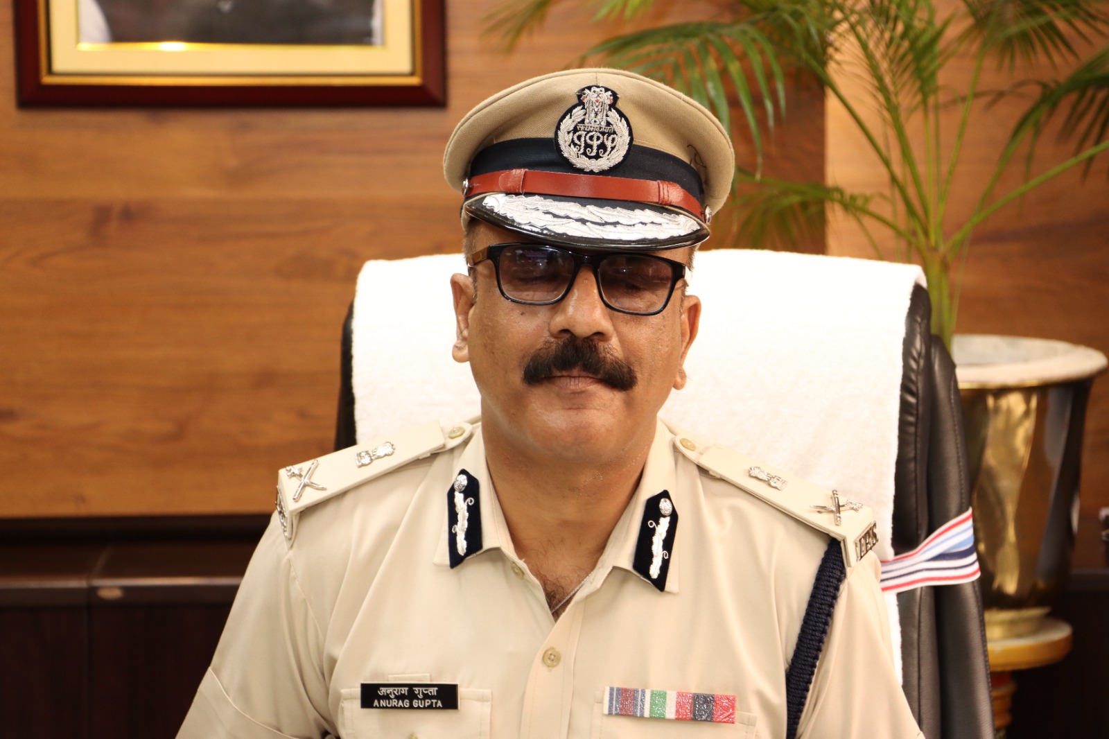 झारखंड :  बिना हथियार ड्यूटी कर रहे हैं सैकड़ों जवान, DGP ने एक सप्ताह में मांगी रिपोर्ट