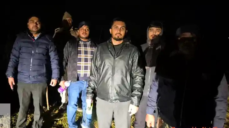 लखीसराय में अवैध बालू खनन पर बड़ी कार्रवाई, रातभर छापेमारी से मचा हड़कंप