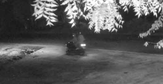 रांची : PLFI उग्रवादियों ने टाइल्स फैक्ट्री के गेट पर की फायरिंग, वारदात CCTV में कैद