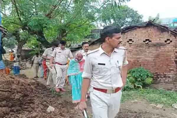 साहिबगंज :  घर के बाहर व्यक्ति की गोली मारकर हत्या, जांच में जुटी पुलिस