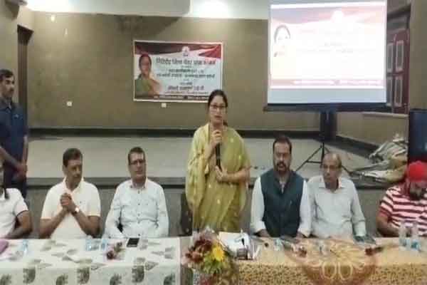 गिरिडीह :  चेंबर ऑफ कॉमर्स ने GST 2.0 और आत्मनिर्भर भारत विषय पर की संगोष्ठी