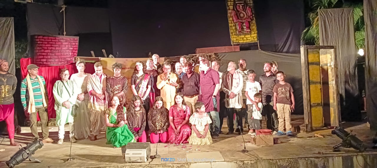 “श्रृगाल” नाट्य मंचन ने दिया समाज को लालच से सावधान रहने की सीख