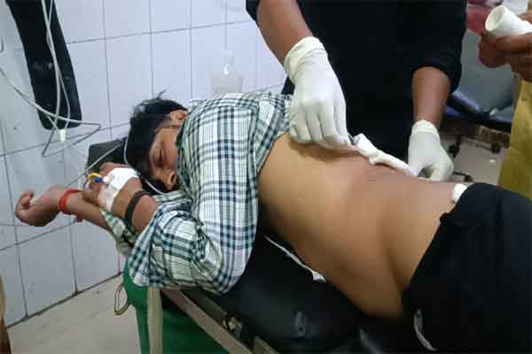 धनबाद : धनसार में पैसों के विवाद में चली गोली, कबाड़ी व्यवसायी घायल, रांची रेफर