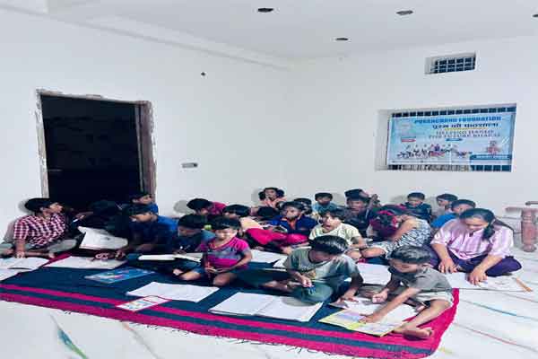 पूरन की पाठशाला :  गांव–गांव में शिक्षा का दीपक जलाता एक अनूठा प्रयास