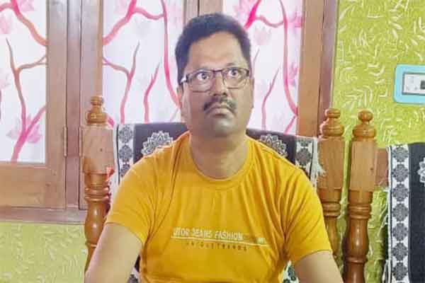 बिहार :  आय से अधिक संपत्ति मामले में शिक्षा विभाग के उपनिदेशक वीरेंद्र नारायण सस्पेंड
