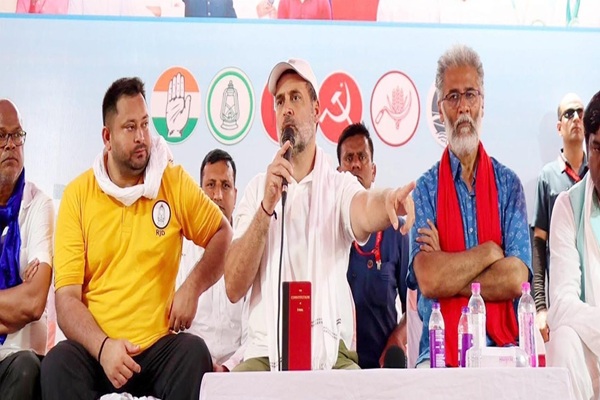 रूझानों में बिहार :  महगठबंधन के लिए धुआं-धुआं