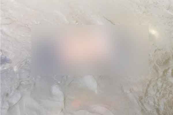 जमशेदपुर : धोरमबांधा के पास नाले में मिला युवती का अर्धनग्न शव, हत्या की आशंका