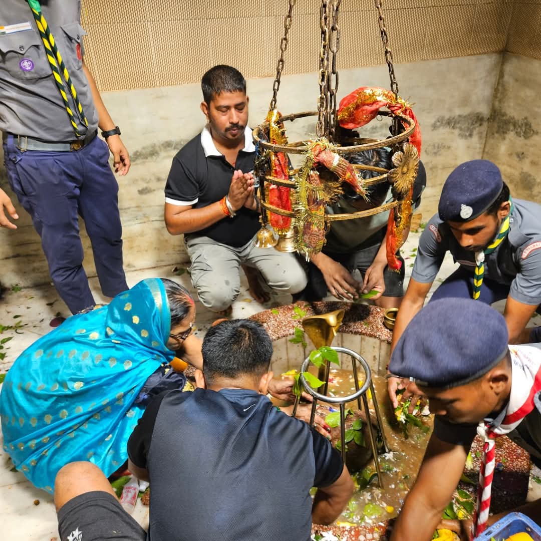पश्चिमी सिंहभूम  :  सावन की पहली सोमवारी पर महादेवशाल, मुर्गा महादेव सहित अन्य शिवालयों में उमड़ा आस्था का सैलाब