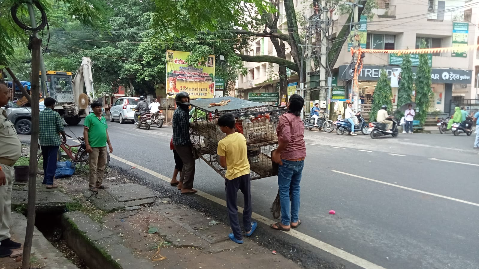 रांची : निगम का अभियान तेज, डोरंडा में स्कूलों के आसपास से हटाई गईं मीट-मछली व तंबाकू की दुकानें