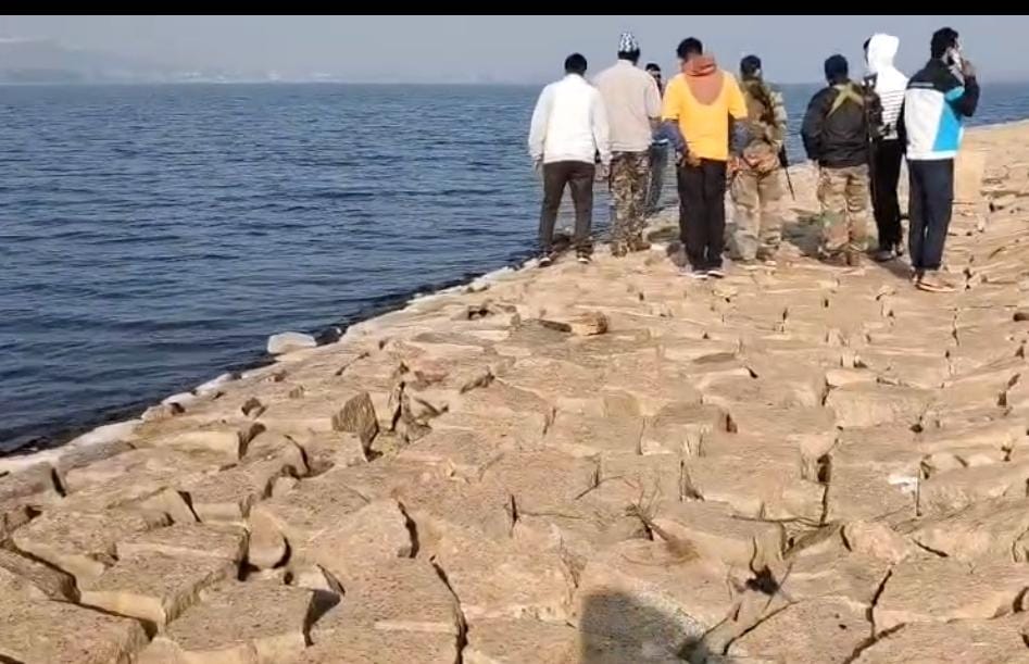 धुर्वा डैम से जमशेदपुर के जज के दो बॉडीगार्ड समेत तीन पुलिसकर्मियों के शव बरामद, दुर्घटना की आशंका