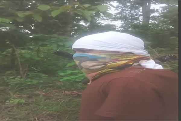 रांची :  छापर बालू घाट पर वर्चस्व की जंग, आलोक गिरोह का फायरिंग वाला वीडियो वायरल