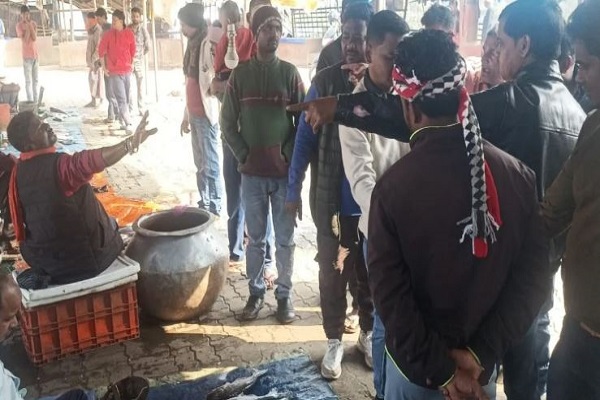 गंदगी व प्लास्टिक को लेकर एक्शन में गोड्डा नगर परिषद, 16 दुकानदारों से वसूले जुर्माने