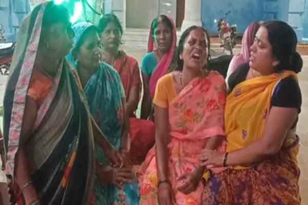 मुंगेर :  निर्माणाधीन सेप्टिक टैंक में दम घुटने से एक मजदूर की मौत, दूसरे की हालत गंभीर