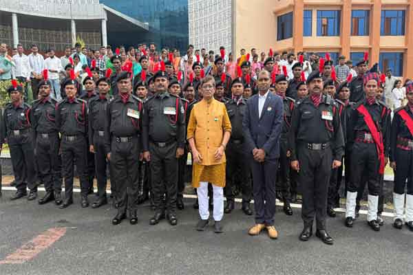 सीयूजे में धूमधाम से मना 79वां स्वतंत्रता दिवस, वीसी ने सोलर पावर प्लांट का भी किया उद्घाटन