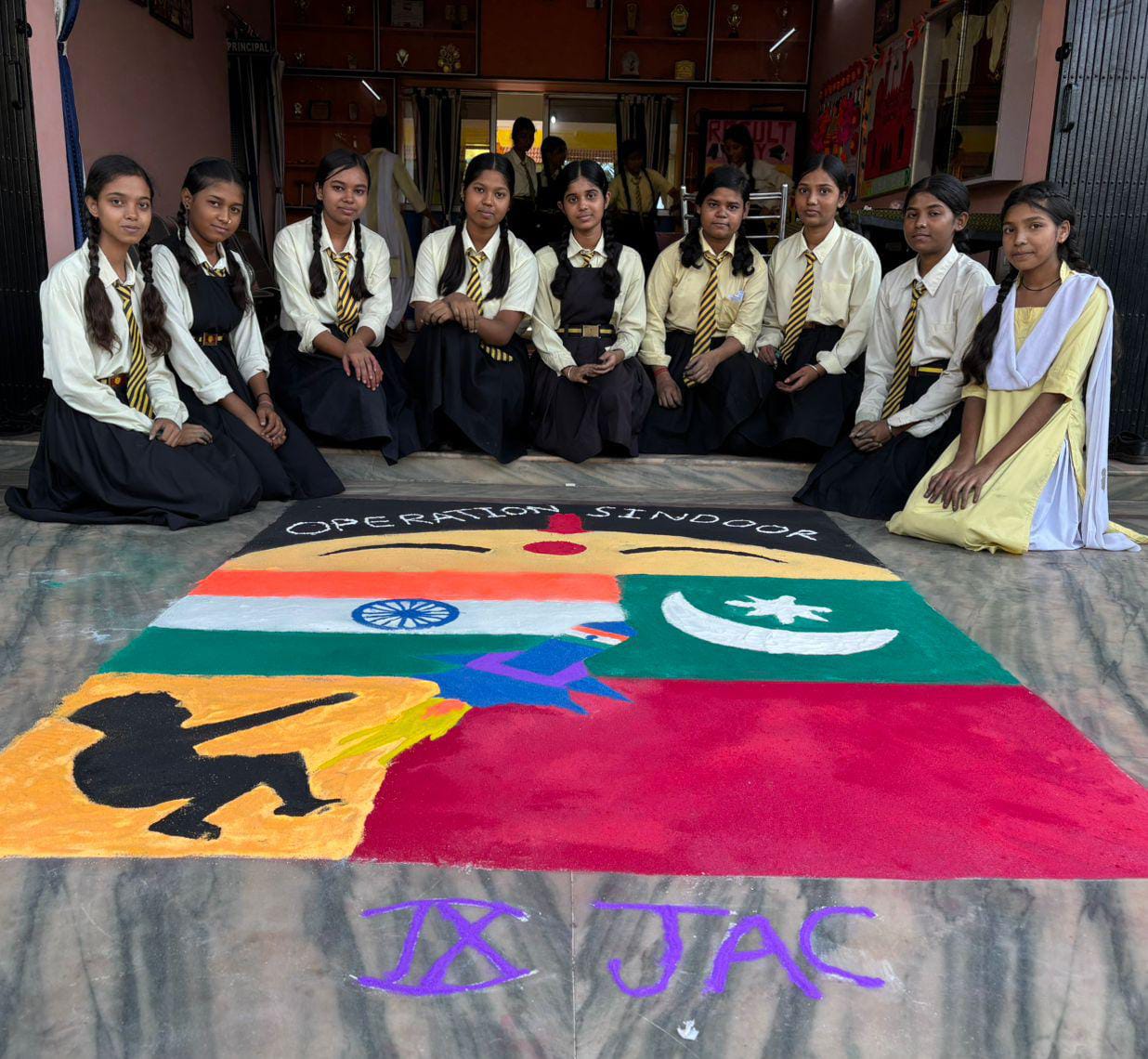 धनबाद :  न्यू एंजेल्स होम स्कूल में दीपोत्सव की धूम, बच्चों ने दिखाई कला