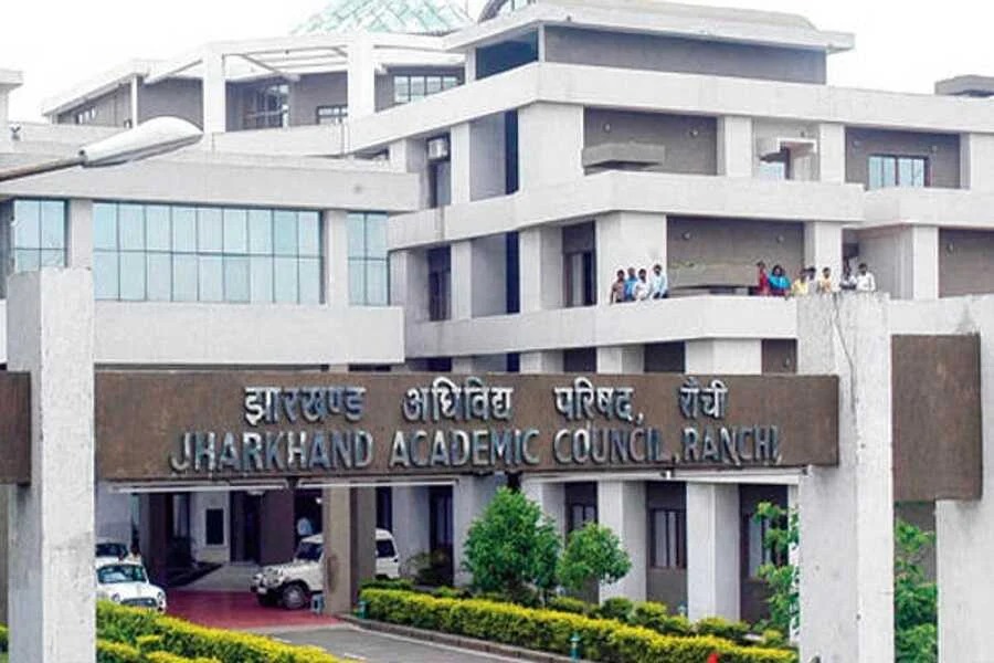 JAC ने मैट्रिक व इंटर परीक्षा 2026 के शुल्क में की बढ़ोतरी, छात्रों पर बढ़ेगा आर्थिक बोझ