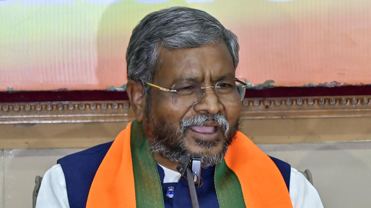 बालू लूटने के लिए राज्य सरकार पेसा कानून लागू नहीं कर रही :  बाबूलाल