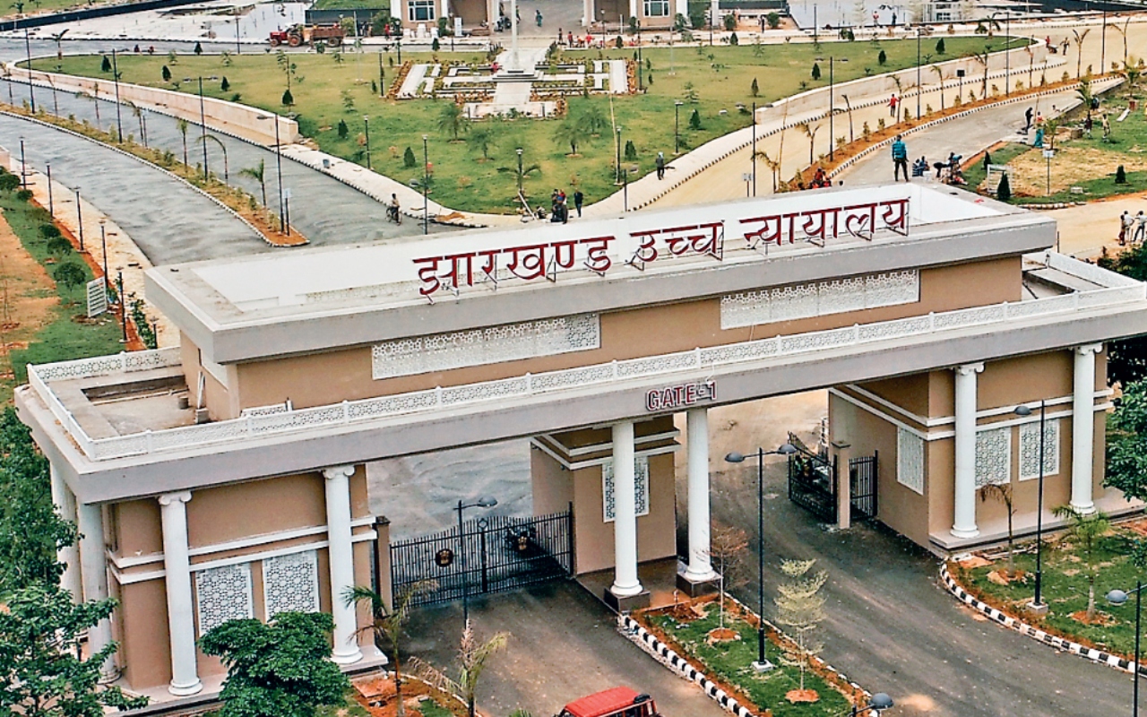 IAS विनय चौबे और आलमगीर आलम की बेल पर शुक्रवार को  सुनवाई