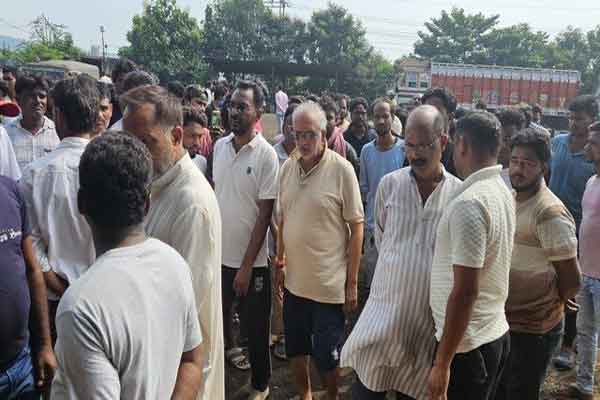 हजारीबाग: बरही की राधा गोपाल इंडस्ट्री में बॉयलर विस्फोट, बड़ा हादसा टला
