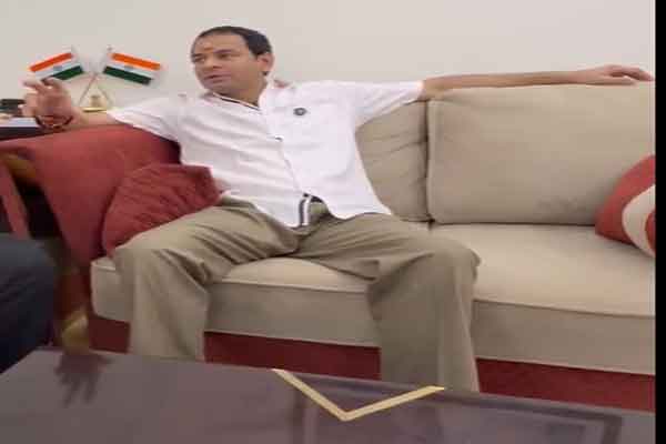 तेजप्रताप का दावा, अनुष्का के भाई आकाश यादव व कुछ जयचंदों ने बदनाम करने के लिए की फोटो वायरल