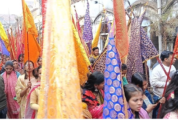 कोयलांचल में आस्था के साथ नववर्ष का स्वागत : शक्ति मंदिर से लेकर श्याम मंदिर तक उमड़ी भक्तों की भीड़