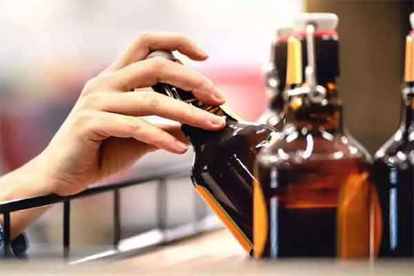 नई उत्पाद नीति में शराब की खुदरा दुकानों की संख्या कम, पर राजस्व होगा ज्यादा
