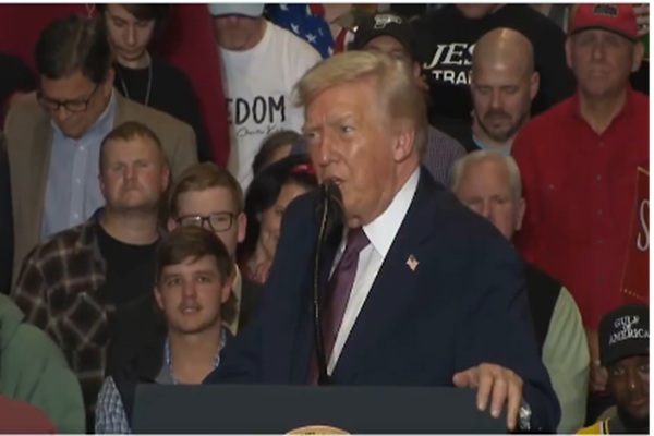 अमेरिका का सुनहरा दौर शुरू, फिर महान बनने की राह पर देश :  डोनाल्ड ट्रंप