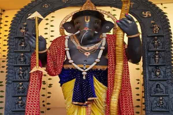 रांची में गणेश पूजा की तैयारियां जोरों पर, विष्णु रूप की गणेश प्रतिमा रहेगी आकर्षण का केंद्र