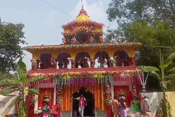 बाघमारा बस्ती के वैष्णवी मंदिर में 200 सालों से वैष्णवी पद्धति से हो रही मां काली की पूजा