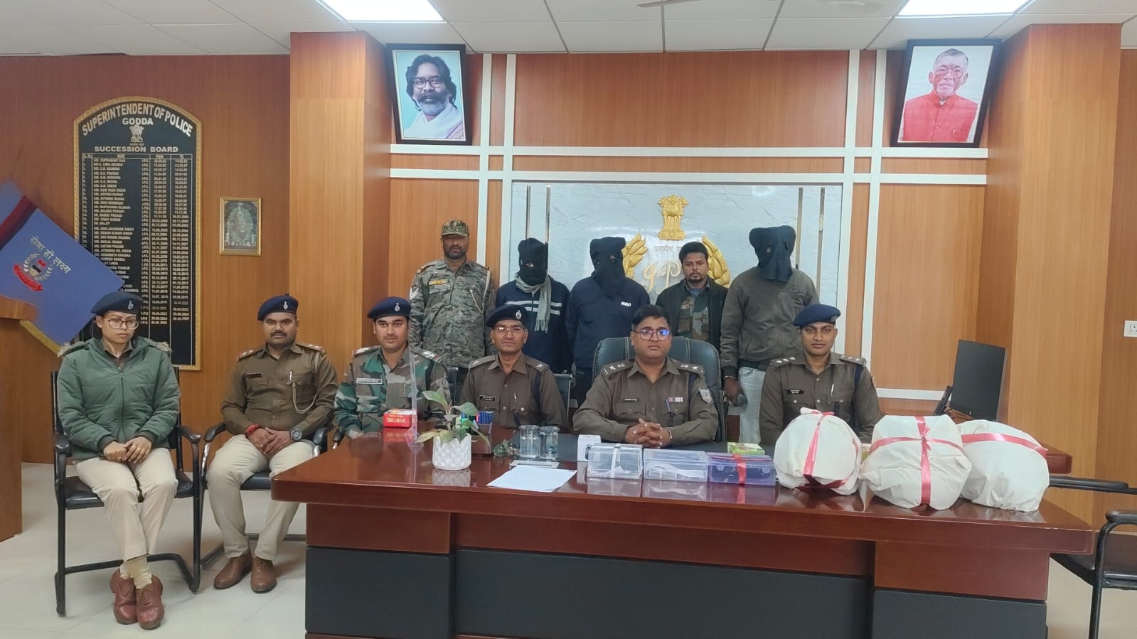 गोड्डा :  जज ने ही दी थी पत्नी की हत्या की सुपारी, पुलिस ने शूटरों समेत तीन को पकड़ा