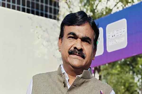 संत जेवियर कॉलेज की KAP सर्वे टीम को मुख्य निर्वाचन पदाधिकारी ने दिया प्रशिक्षण