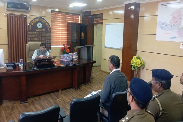 रामगढ़: MRP से अधिक मूल्य पर शराब पर बिक्री की मनाही, उपायुक्त के सख्त निर्देश