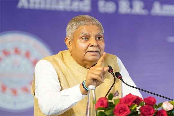 उपराष्ट्रपति जगदीप धनखड़ के इस्तीफे पर विपक्ष ने उठाए सवाल, राजनीतिक हलचल तेज