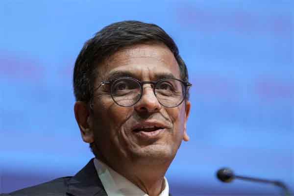 पूर्व CJI चंद्रचूड़ ने वेदांता समूह का समर्थन किया, विकेरोय रिसर्च के दावों को बताया अविश्वसनीय