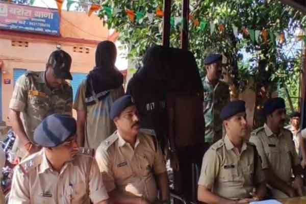 धनबाद :  बाइक चोर गिरोह का भंडाफोड़, चोरी की 16  बाइक के साथ तीन गिरफ्तार