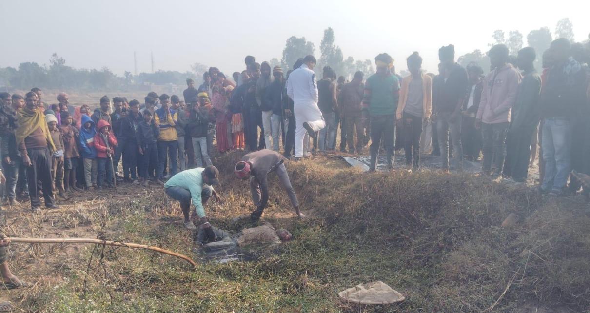 गिरिडीह :  सिंचाई कूप से युवक का शव बरामद, शिनाख्त में जुटी पुलिस