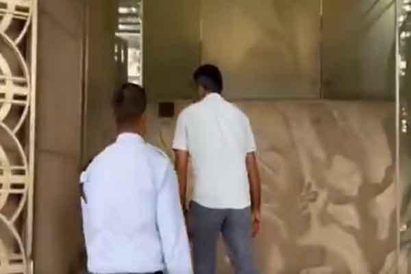 यस बैंक लोन फ्रॉड :  अनिल अंबानी पर ED का शिकंजा, दिल्ली-मुंबई के  35 से अधिक ठिकानों पर रेड