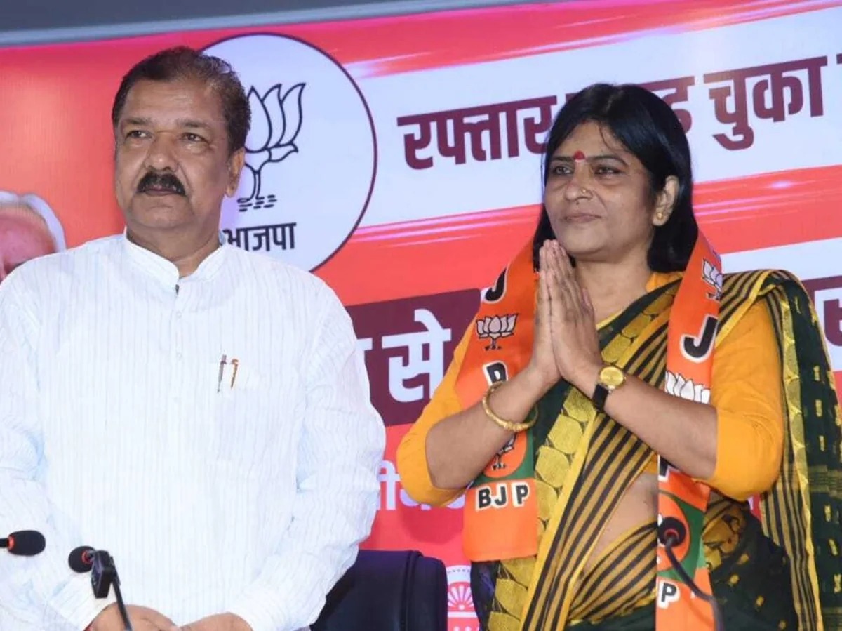 बिहार चुनाव से पहले दलबदल का दौर जारी,  राजद की पूर्व महिला प्रदेश अध्यक्ष बीजेपी में हुईं शामिल
