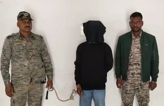 रामगढ़ :  अपहृत नाबालिग लड़की 24 घंटे में सकुशल बरामद, आरोपी गिरफ्तार