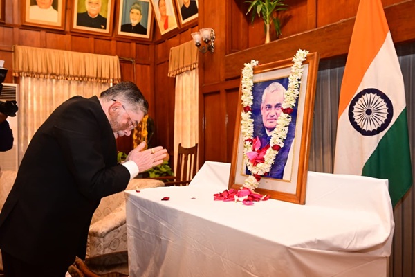 अटल जी के आदर्श व विचार हमेशा सभी के लिए प्रेरणा स्रोत रहेंगे : राज्यपाल