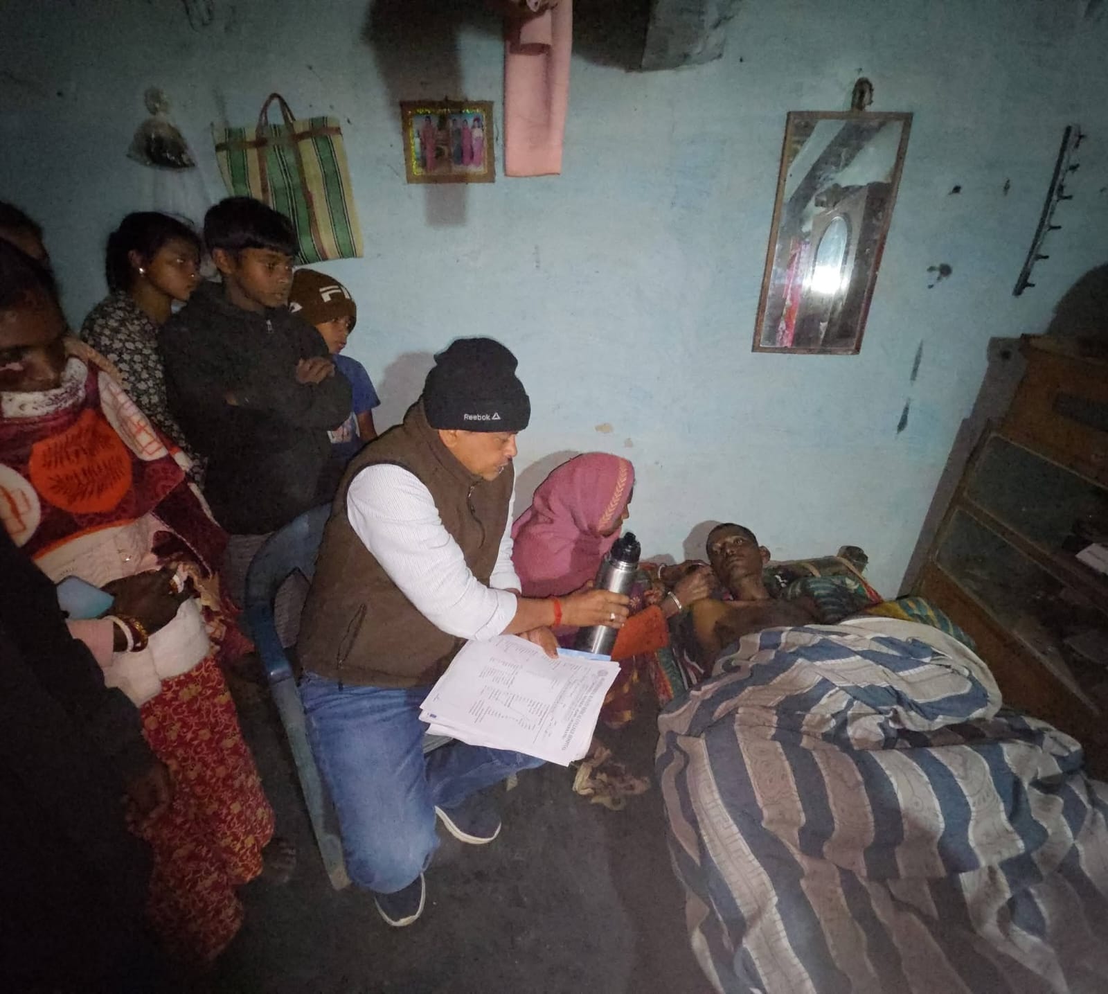 देवघर : स्वास्थ्य मंत्री देर रात गरीब मरीज की मदद करने पहुंचे, एम्स की कार्यप्रणाली पर जताई नाराजगी