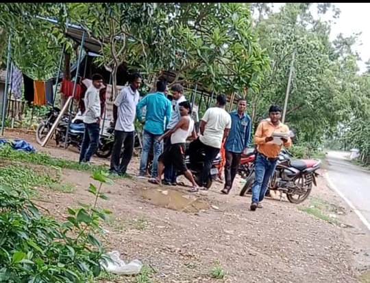 जादूगोड़ा :  भवानीडीह में जमीन मापी का विरोध, लौटे अंचल कर्मी