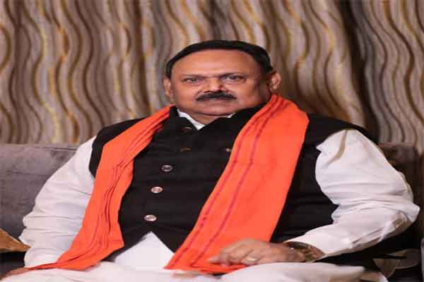 स्वीकृत योजनाओं के टेंडर रद्द कराना ओछी राजनीति : कमलेश सिंह