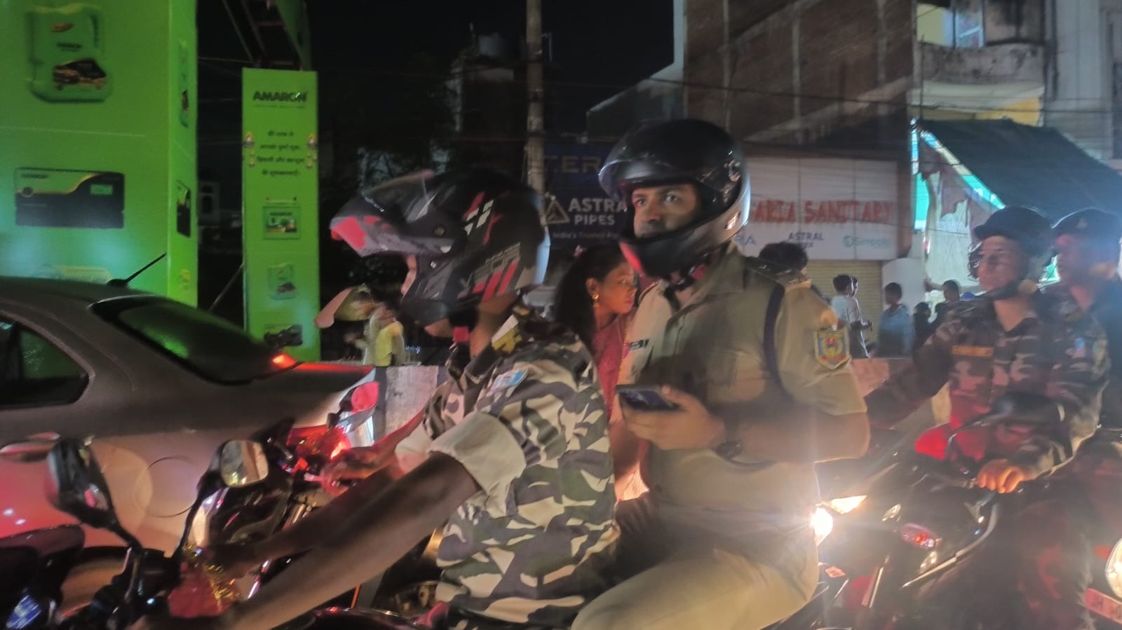 आधी रात रांची की सड़कों पर उतरे SSP, विधि-व्यवस्था का लिया जायजा