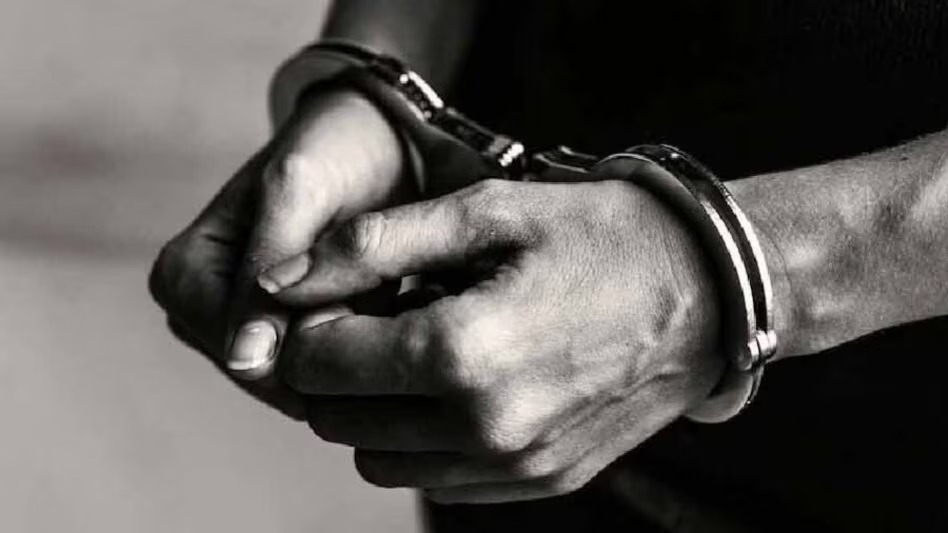 दिल्ली से संदिग्ध जासूस गिरफ्तार, जमशेदपुर के फर्जी पासपोर्ट रैकेट में शामिल, पाक व विदेशी वैज्ञानिक से भी संबंध